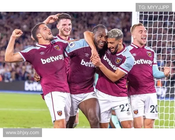 利兹联俱乐部迎来新任主教练，目标重返英超顶级联赛