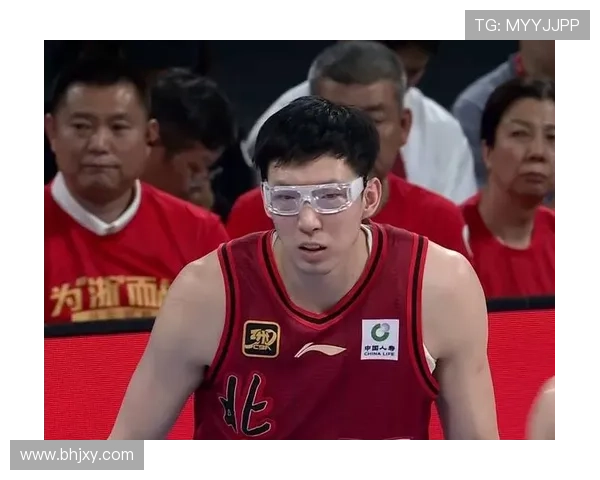 中国男篮力克强敌挺进亚洲杯决赛，周琦复出表现抢眼